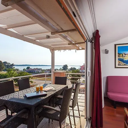 Brioni Ii Apartman *